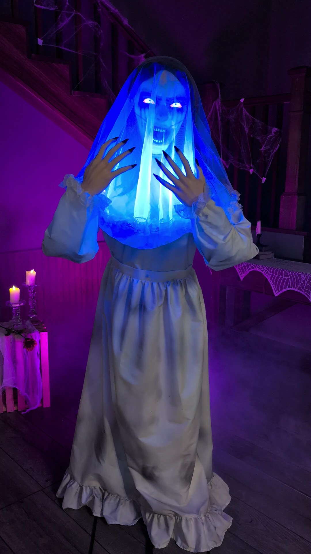 Love turned to horror—Mary the Unhappily Ever After Prop is here to haunt your Halloween! With ghostly animations and a spine-chilling stare, this animatronic tells a dark tale of eternal sorrow. Add her to your haunted house for a terrifyingly unforgettable experience.